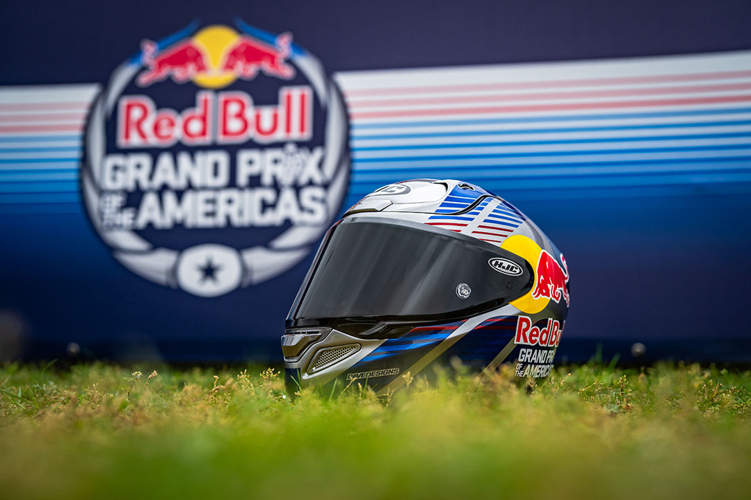 bull motorcycle helmet Kini Red ADV 1.0 - Blue/White This Bull Motorcycle Helmet Cover will turn heads everywhere you ride Kini Red Bull MX3 1.0